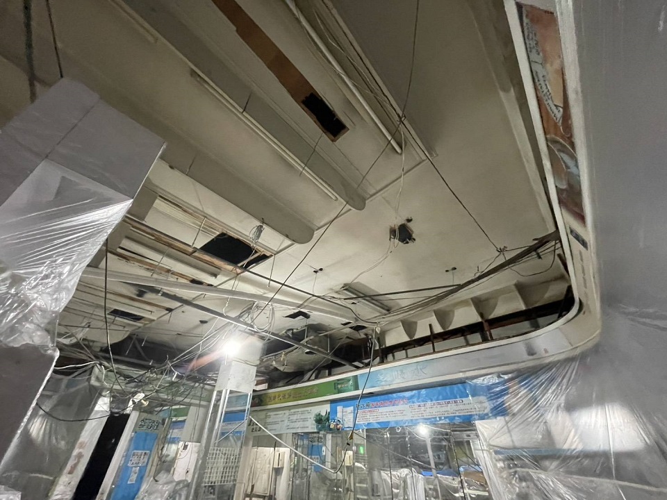 �j����M�B